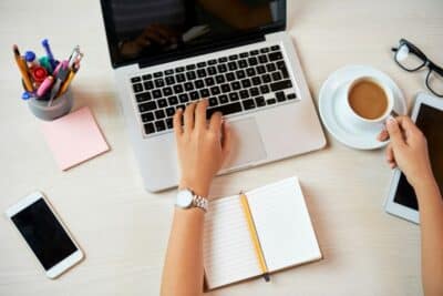 Todo lo que necesitas saber sobre computadoras portátiles: características, funcionamiento y aplicaciones