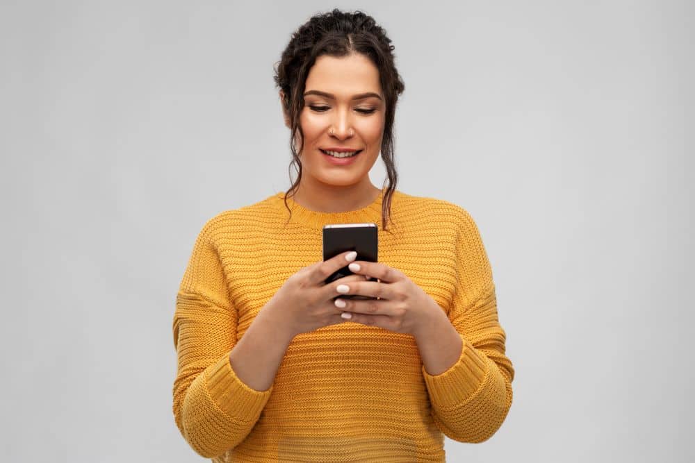 celular 03 Comparativa iPhone XR vs iPhone XS: ¿Cuál se adapta mejor a tus necesidades?