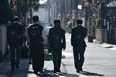 Tipos de morrales: cómo elegir la mochila adecuada para cada rutina