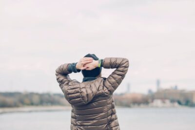 Guía para elegir la mejor chaqueta de plumas: consejos, tipos y cuidados