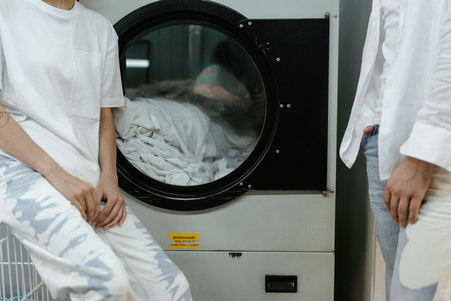Lavado de ropa blanca en lavandería