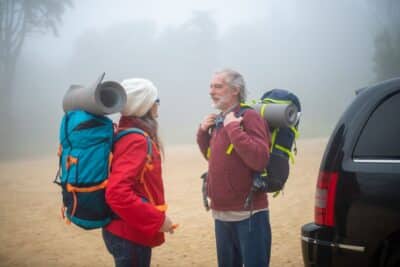 Morral impermeable vs no impermeable: litros, medidas y cuál te conviene por trayecto